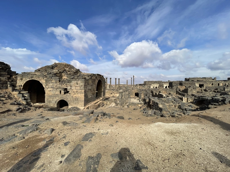 Antike Ruinenstadt bei Bosra im Hauran in Syrien