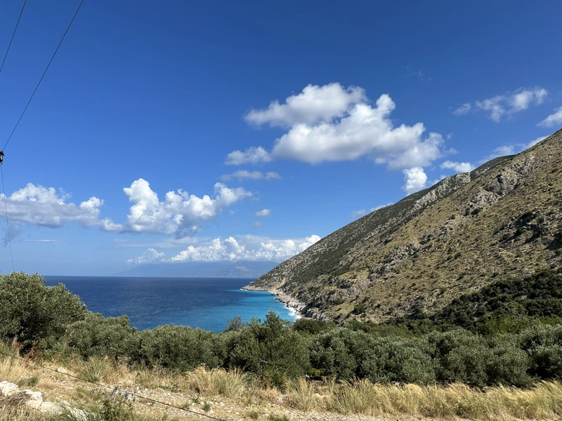 Syrische Bucht im blauen Mittelmeer